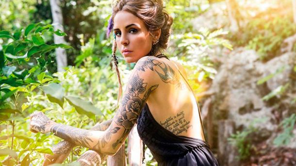 Los excéntricos nuevos tatuajes de Cande Tinelli