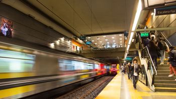 ciudad: el subte cambio sus horarios y desde este lunes cierra mas tarde ciudad: el subte cambio sus horarios y desde este lunes cierra mas tarde