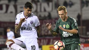 lanus perdio de local ante chapecoense y se complico la clasificacion a octavos lanus perdio de local ante chapecoense y se complico la clasificacion a octavos