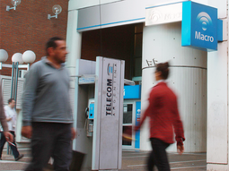 bancarios amenazan con iniciar un paro este jueves bancarios amenazan con iniciar un paro este jueves