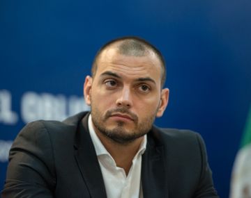 El Gobierno negó que los bonos se vayan a pesificar