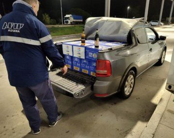 Uruguayo quiso llevar a su país más de 300 botellas de fernet y whisky desde la Argentina