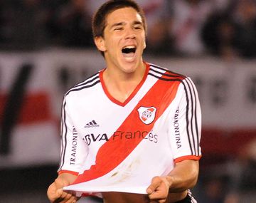 Gio Simeone quiere jugar y podría irse a Banfield