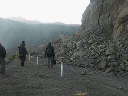 peru: al menos nueve muertos por un sismo en arequipa peru: al menos nueve muertos por un sismo en arequipa