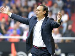 Prandelli dejó de ser el DT de Valencia Prandelli dejó de ser el DT de Valencia