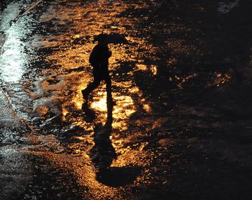 Fuertes lluvias y tormentas eléctricas sobre la Ciudad antes del amanecer