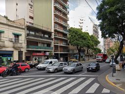 La zona donde se arroj&oacute; la joven del taxi en movimiento (Google Maps)
