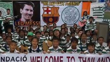 ninos tailandeses le dedicaron una alegre cancion a messi ninos tailandeses le dedicaron una alegre cancion a messi