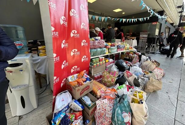 Revolución solidaria: enorme colecta de alimentos de Grupo Indalo