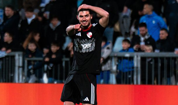 El gol de Joaquín Panichelli en la Conference League que vuelve a meterlo en el radar de Scaloni