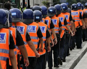 Condenan a 16 años de prisión a los policías que abusaron de dos hermanas