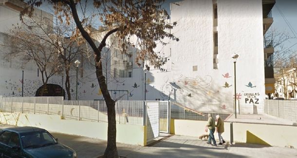 Polémica por la cesión de una plaza a la parrilla del merecen fundirse