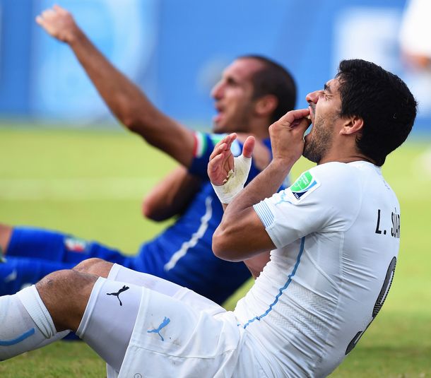 La FIFA confirmó la sanción de ocho partidos para el uruguayo Luis Suárez