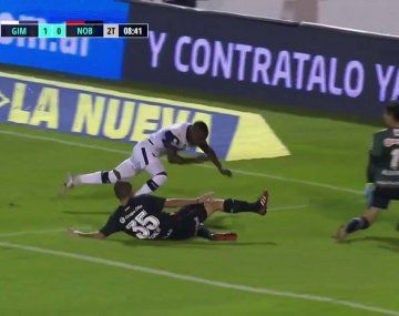 El gol más extraño del año: ¿cómo anotó Johan Carbonero para Gimnasia?