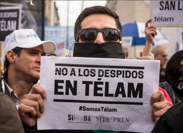 Protestas por los despidos en Télam en la Quinta de Olivos - Crédito: @visionpaisarg
