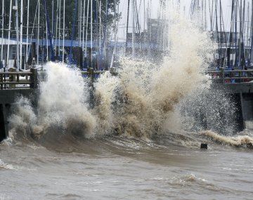 Violenta sudestada en el Río de la Plata