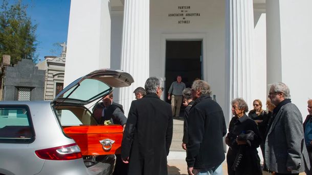 Los famosos le dieron un emotivo último adiós a Pepe Soriano