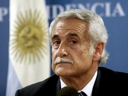 Ácida respuesta de Pepe Albistur a Mariotto por los afiches del Papa