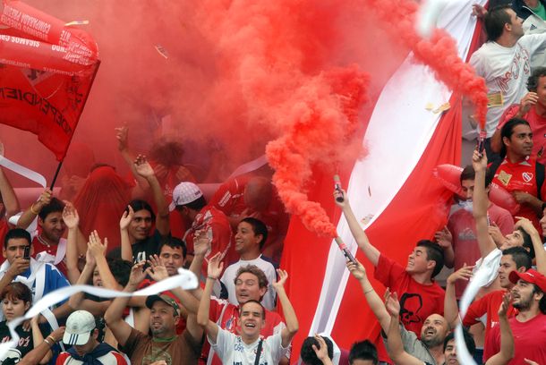 Le aplican derecho de admisión al hijo de un ídolo del Rojo