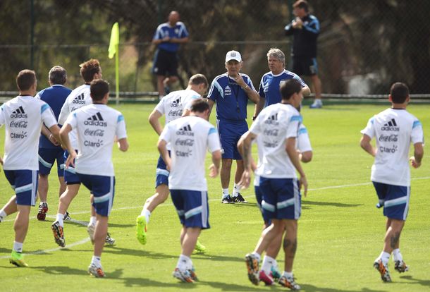 A puertas cerradas, Sabella define el equipo para enfrentar a Irán