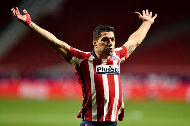 Atlético de Madrid venció al Alavés y sigue liderando la Liga española