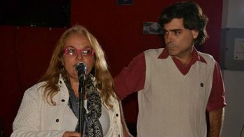 La historia de amor detrás de dos víctimas de abuso infantil. La historia de amor detrás de dos víctimas de abuso infantil.