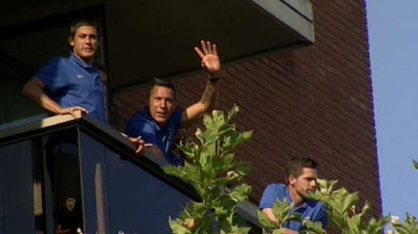 Así despidieron los hinchas a Boca rumbo al Monumental