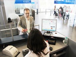 El Gobierno busca endurecer los controles migratorios El Gobierno busca endurecer los controles migratorios