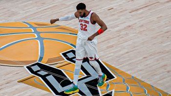 Finales de la NBA: New York Knicks dio el golpe en San Antonio y se quedó con el primer juego Finales de la NBA: New York Knicks dio el golpe en San Antonio y se quedó con el primer juego