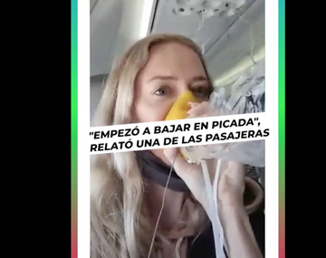 El dramático momento por dentro del avión que tuvo que aterrizar de emergencia