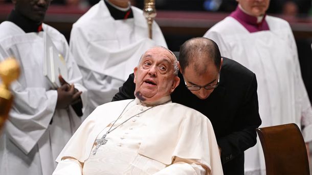 El papa Francisco sufrió un accidente.