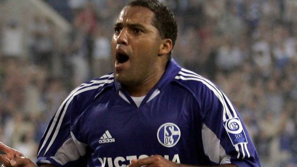 El exdelantero de Brasil estuvo una temporada en el Schalke 04. El exdelantero de Brasil estuvo una temporada en el Schalke 04.