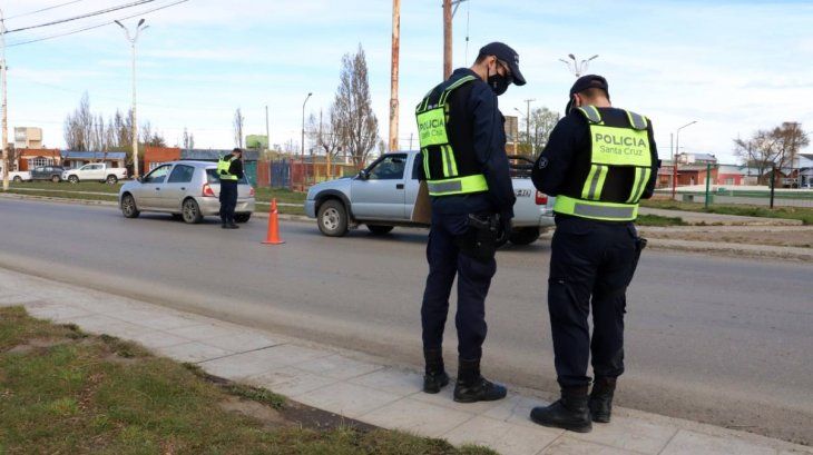 Santa Cruz: fue a denunciar un hurto y le robaron el celular en la comisaría