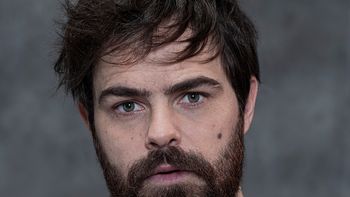 quien es leila ceballos, la novia de peter lanzani que lo acompano durante su operacion quien es leila ceballos, la novia de peter lanzani que lo acompano durante su operacion