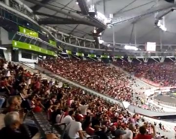 Cayó un rayo en el Estadio Único en el partido de Estudiantes por la Libertadores