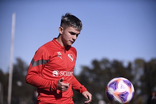 El contrapunto de Tevez y la dirigencia de Independiente: qué pasa con Santi López