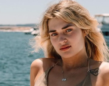 Marta Fort apuesta a la microbikini XXS desde las playas de Tulum