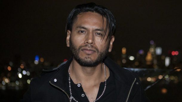 Un tatuador lanzó una campaña para homenajear a las víctimas de Covid-19