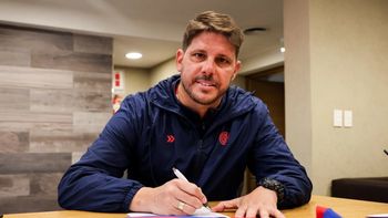 Damián Ayude fue presentado como nuevo entrenador de San Lorenzo