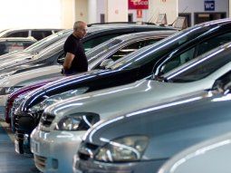Precios de autos y motos: el Gobierno cambió la valuación de referencia para 2024