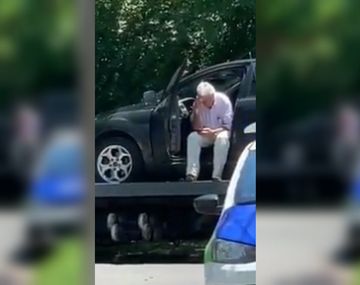 Relatos Salvajes en San Isidro: se sentó en su auto para que no se lo llevara la grúa