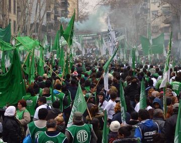 La Justicia suspendió el decreto que anulaba el feriado por el Día del Trabajador del Estado