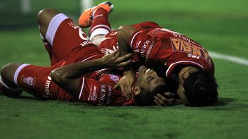 con categoria, huracan goleo 4-0 en lima con categoria, huracan goleo 4-0 en lima