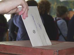 El domingo 30 de junio serán las elecciones primarias no obligatorias de cada partido. El domingo 30 de junio serán las elecciones primarias no obligatorias de cada partido.