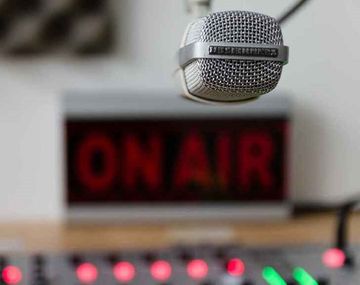Por qué hoy es el Día de la Radio