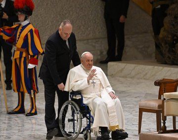 El papa Francisco fue trasladado a un hospital en Roma