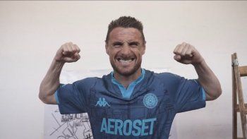 racing estrena una nueva camiseta ante atletico tucuman racing estrena una nueva camiseta ante atletico tucuman