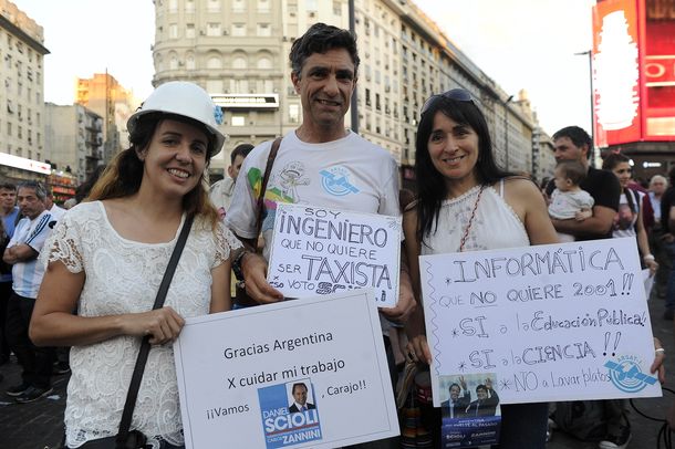 Autoconvocados al Obelisco en apoyo a scioli