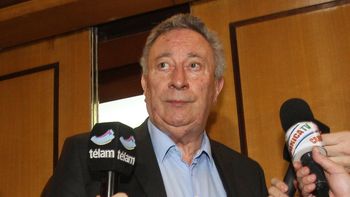 segura siguio la polemica: quienes se rasgan las vestiduras por una nueva afa tambien piden arbitros segura siguio la polemica: quienes se rasgan las vestiduras por una nueva afa tambien piden arbitros