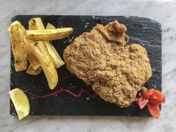 Detectan irregularidades en una reconocida cadena de milanesas
